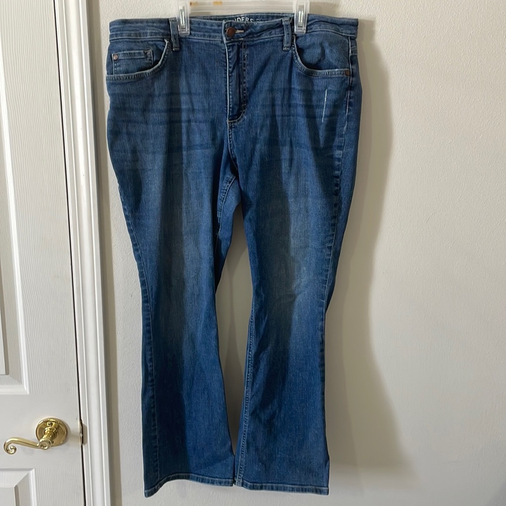 18P mid rise bootcut jeans